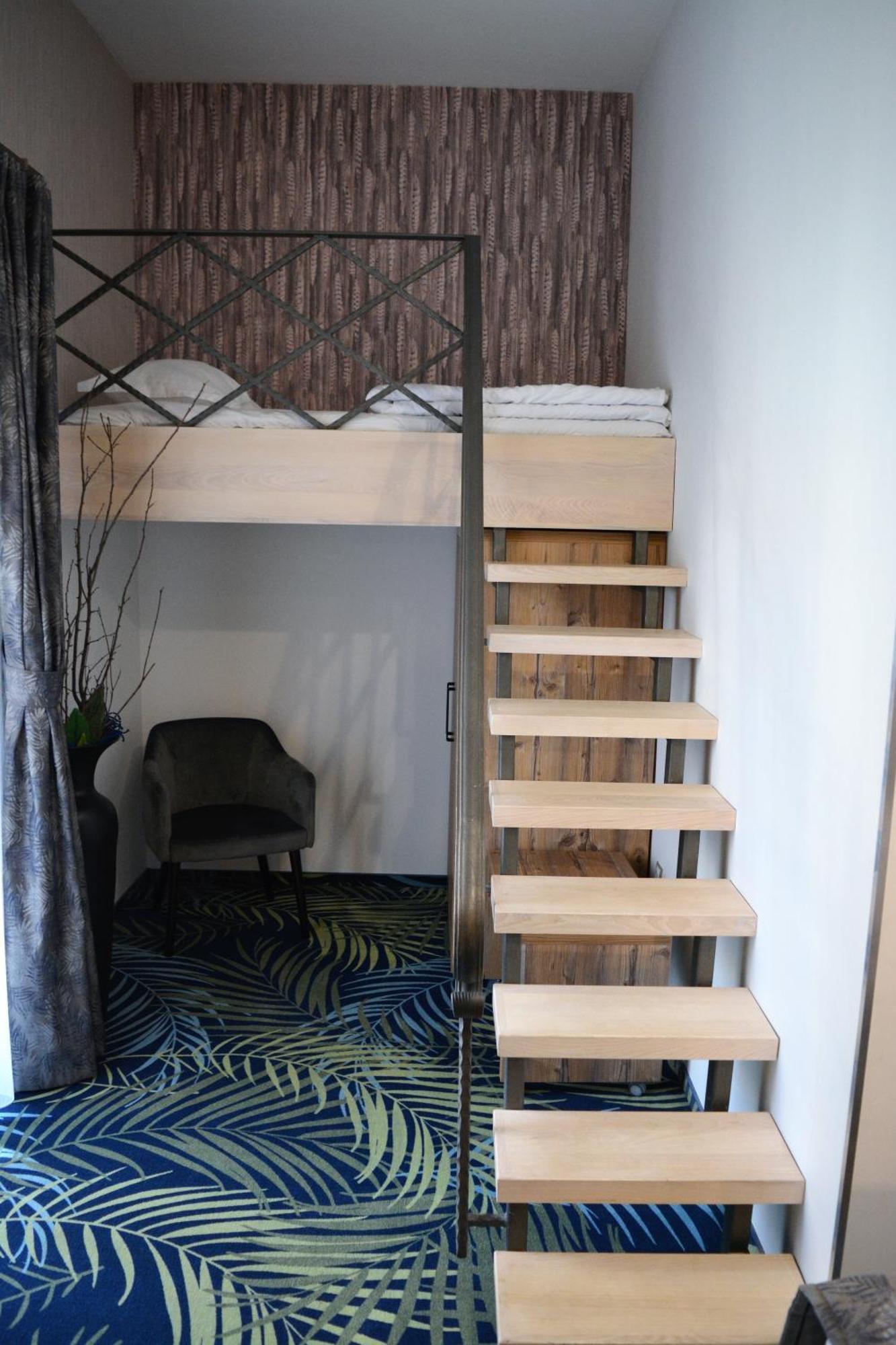 Art Hotel 锡比乌 外观 照片
